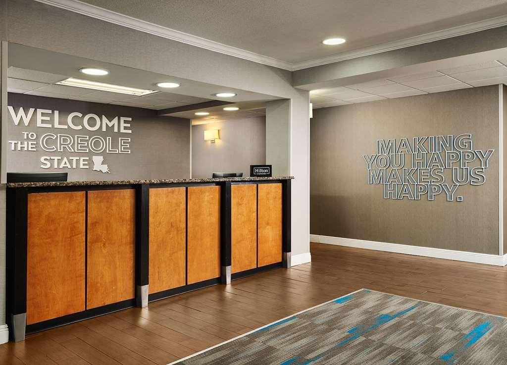 Hampton Inn Covington Va Buitenkant foto
