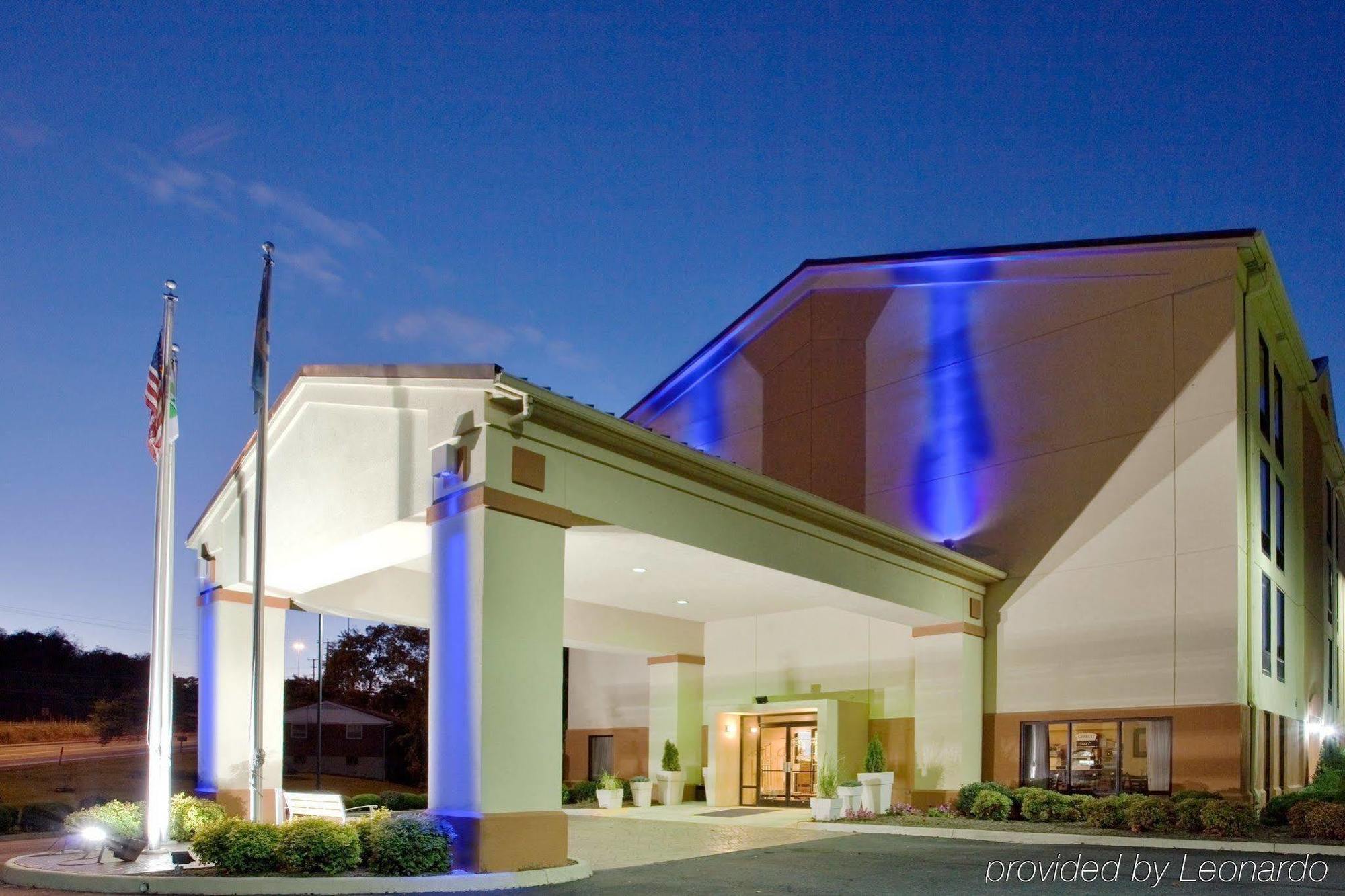 Hampton Inn Covington Va Buitenkant foto